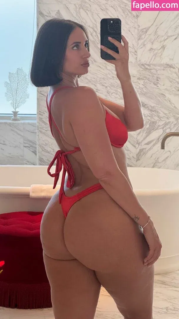Yesjulz Onlyfans Photo Gallery 