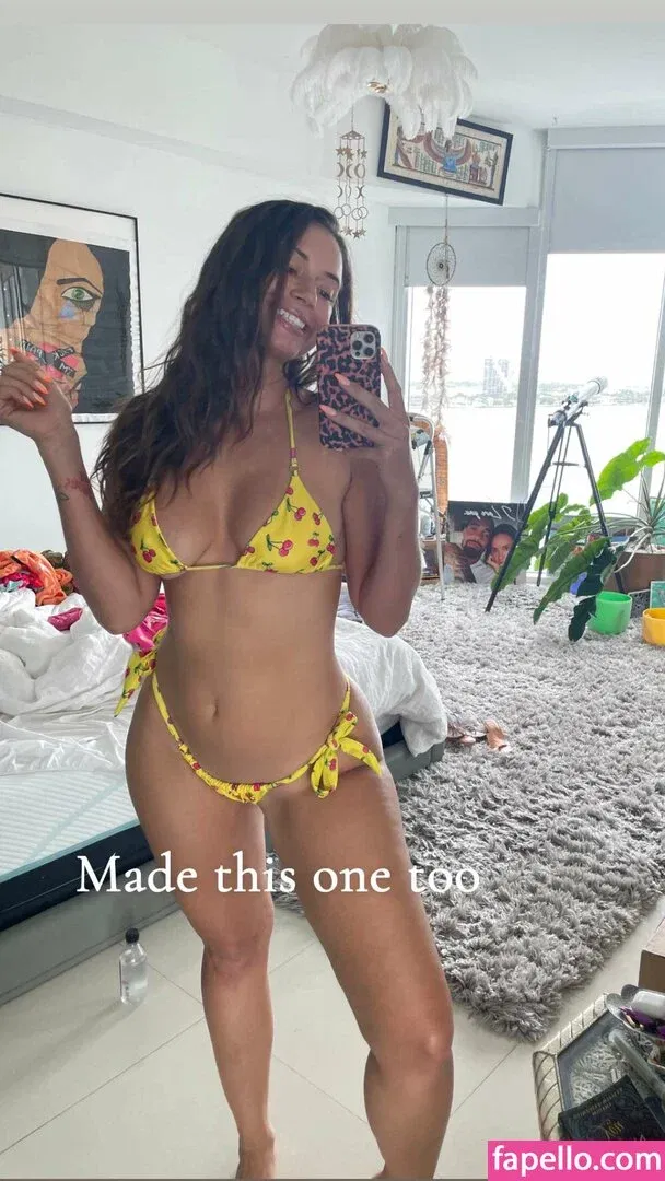 Yesjulz Onlyfans Photo Gallery 