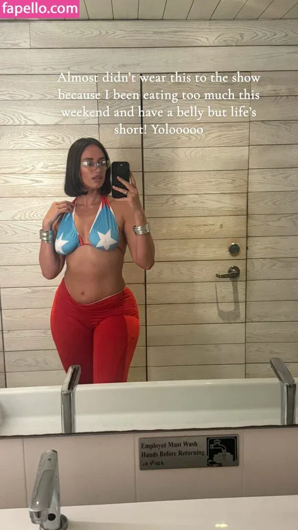 Yesjulz Onlyfans Photo Gallery 