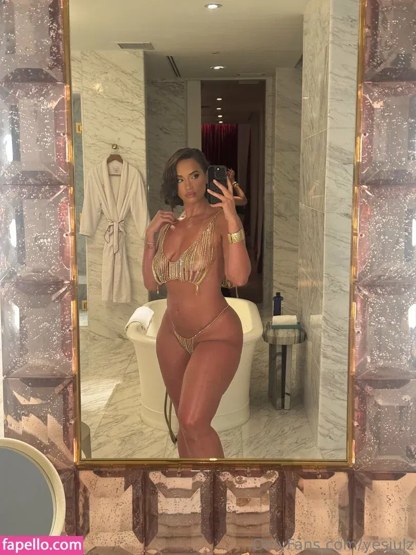 Yesjulz Onlyfans Photo Gallery 