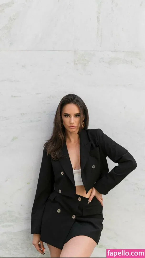 Yesjulz Onlyfans Photo Gallery 