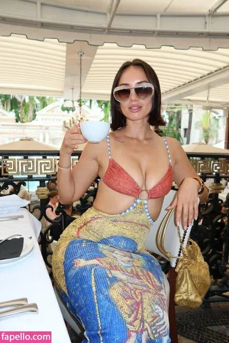 Yesjulz Onlyfans Photo Gallery 