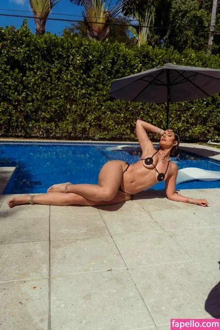 Yesjulz Onlyfans Photo Gallery 