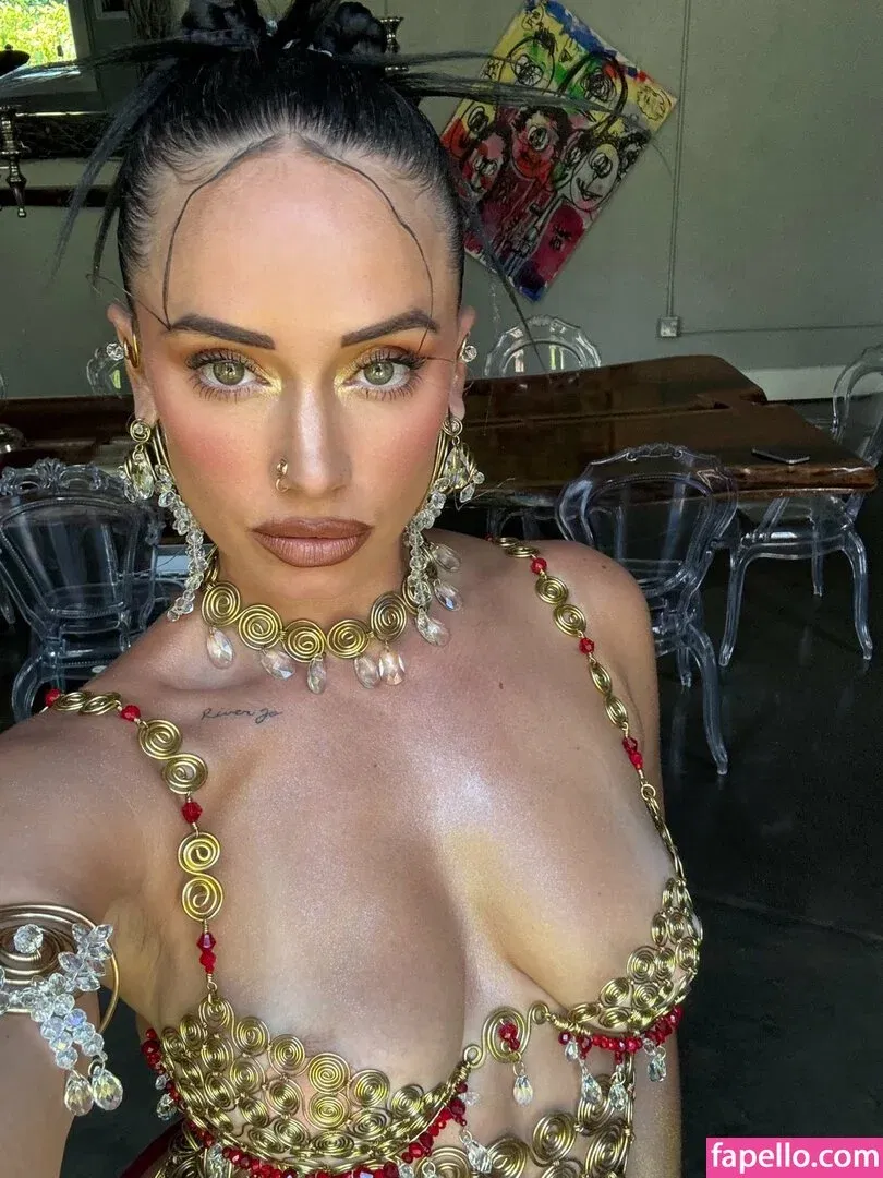 Yesjulz Onlyfans Photo Gallery 
