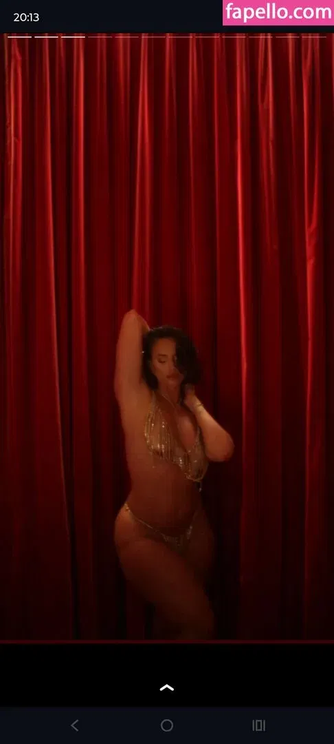 Yesjulz Onlyfans Photo Gallery 