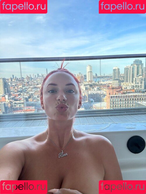 Yesjulz Onlyfans Photo Gallery 