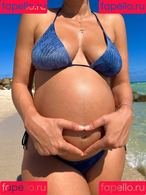 Yesjulz Onlyfans Photo Gallery 