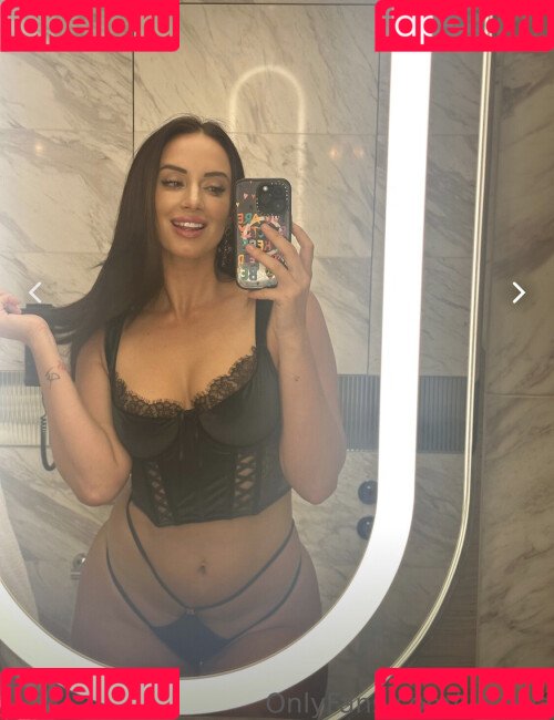 Yesjulz Onlyfans Photo Gallery 