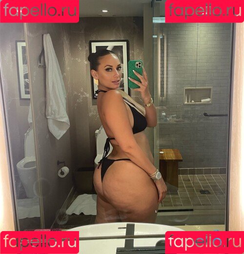 Yesjulz Onlyfans Photo Gallery 