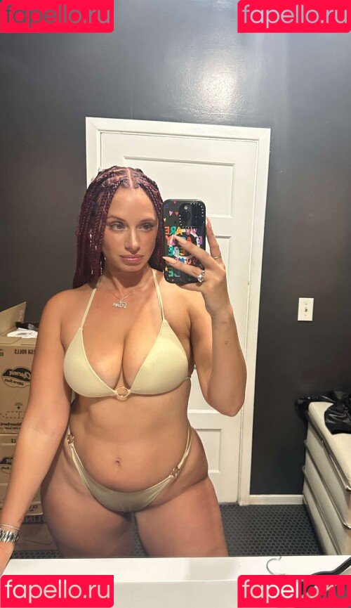 Yesjulz Onlyfans Photo Gallery 