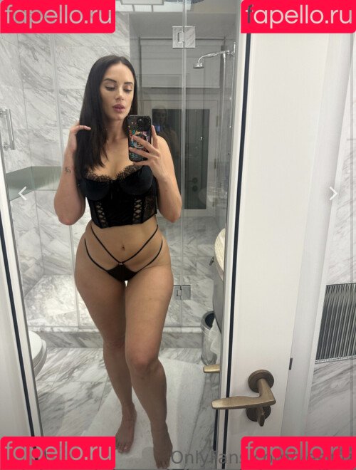 Yesjulz Onlyfans Photo Gallery 