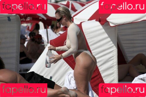 Yesjulz Onlyfans Photo Gallery 