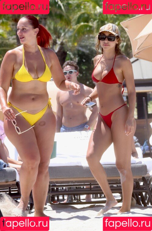 Yesjulz Onlyfans Photo Gallery 