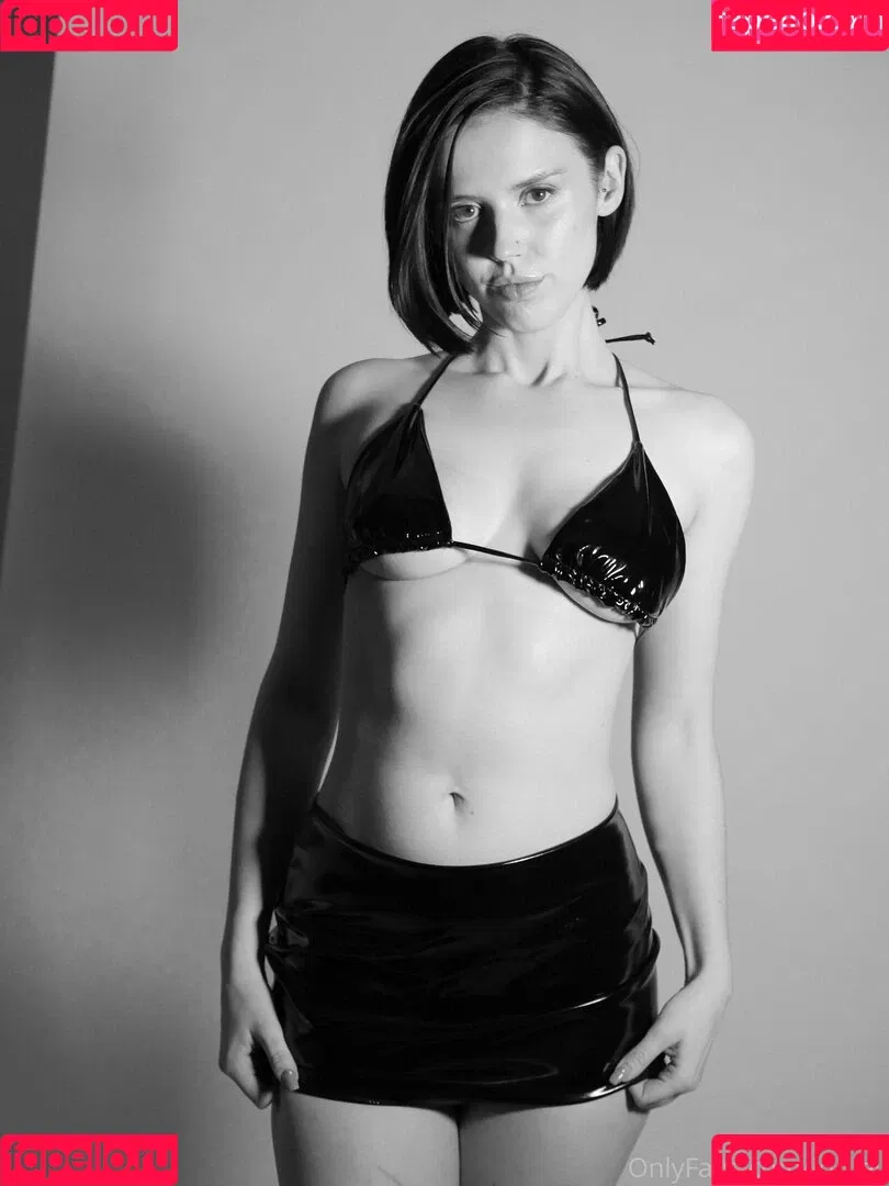 Ioveil Onlyfans Photo Gallery 