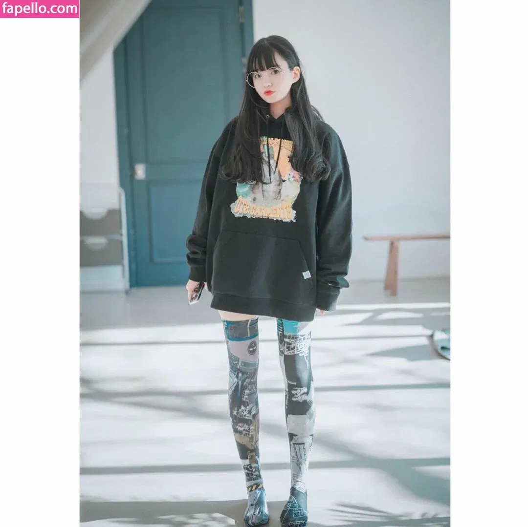 jen2jen2 Onlyfans Photo Gallery 