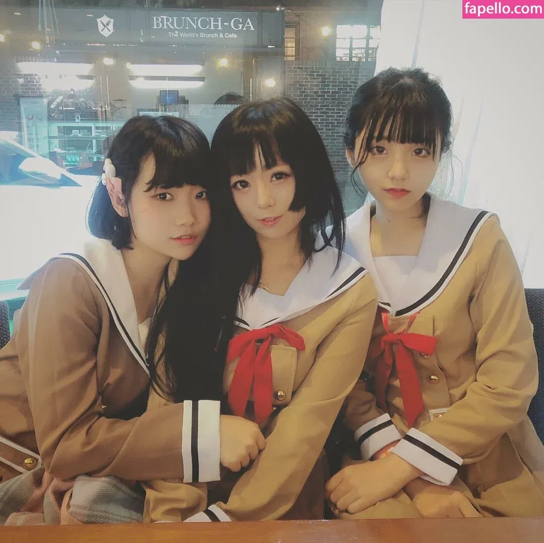 jen2jen2 Onlyfans Photo Gallery 