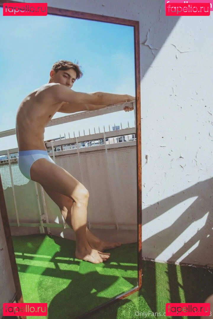 best_lu Onlyfans Photo Gallery 