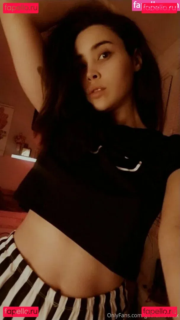 girlnumbersix Onlyfans Photo Gallery 