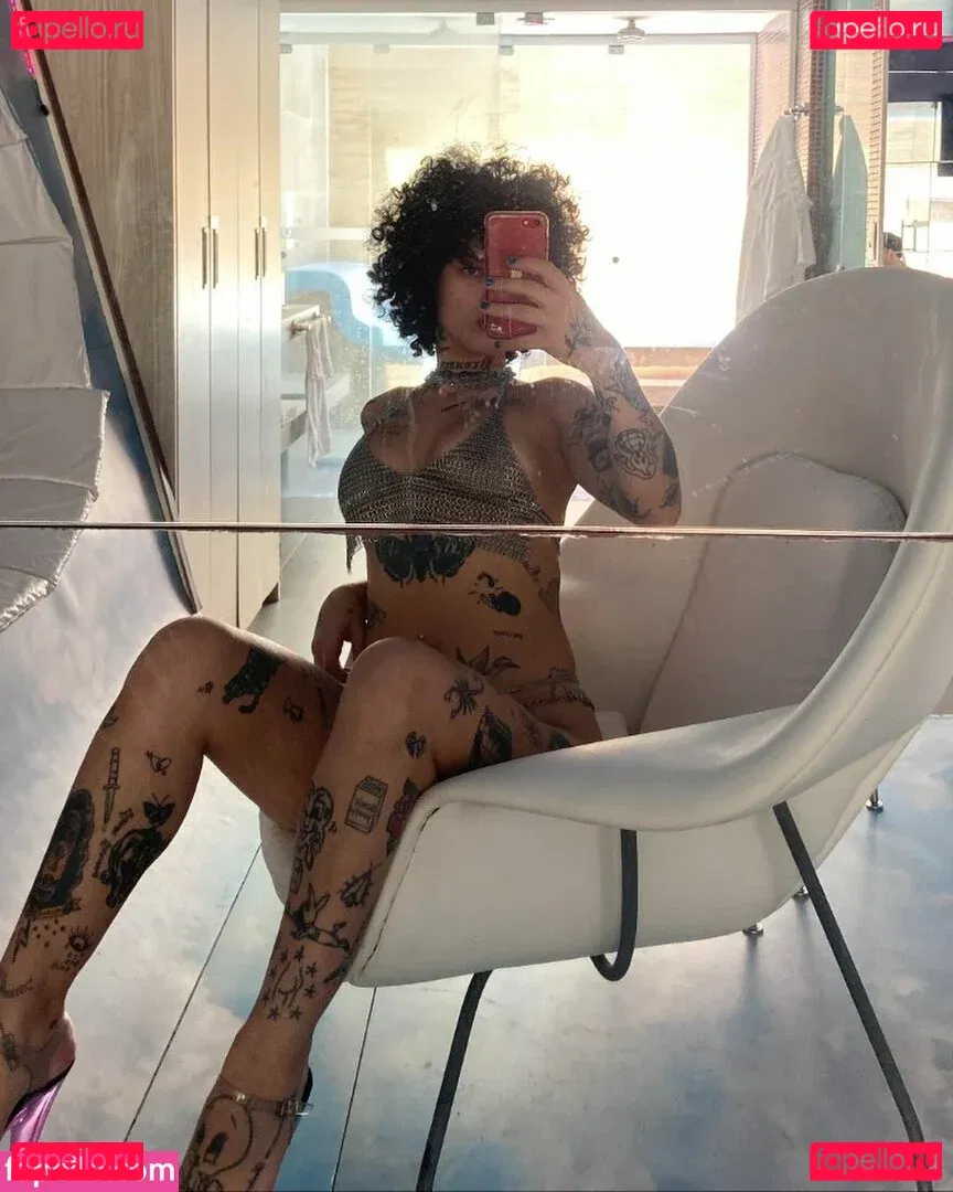 apropriad4mente Onlyfans Photo Gallery 