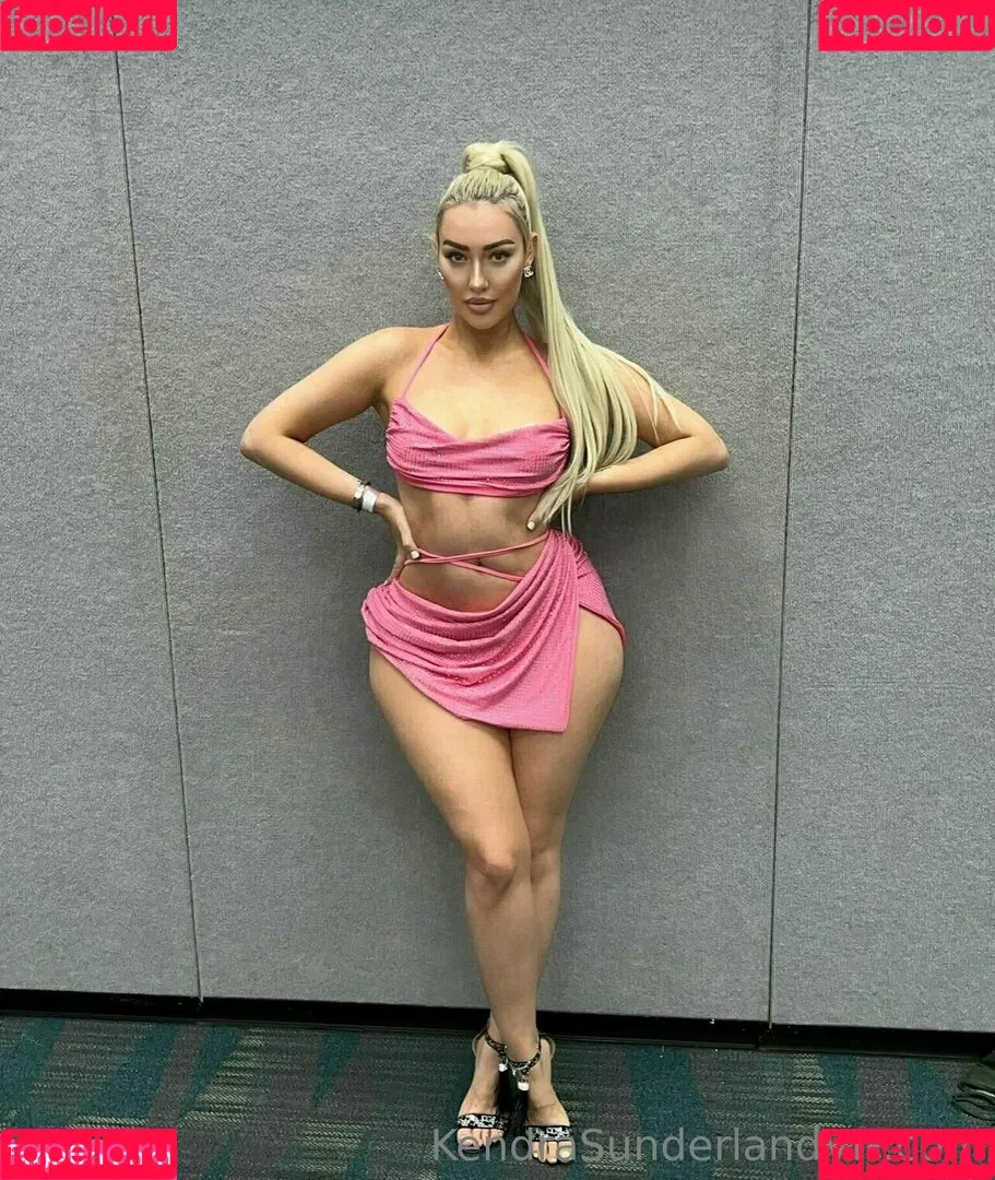 KendraSunderland Onlyfans Photo Gallery 