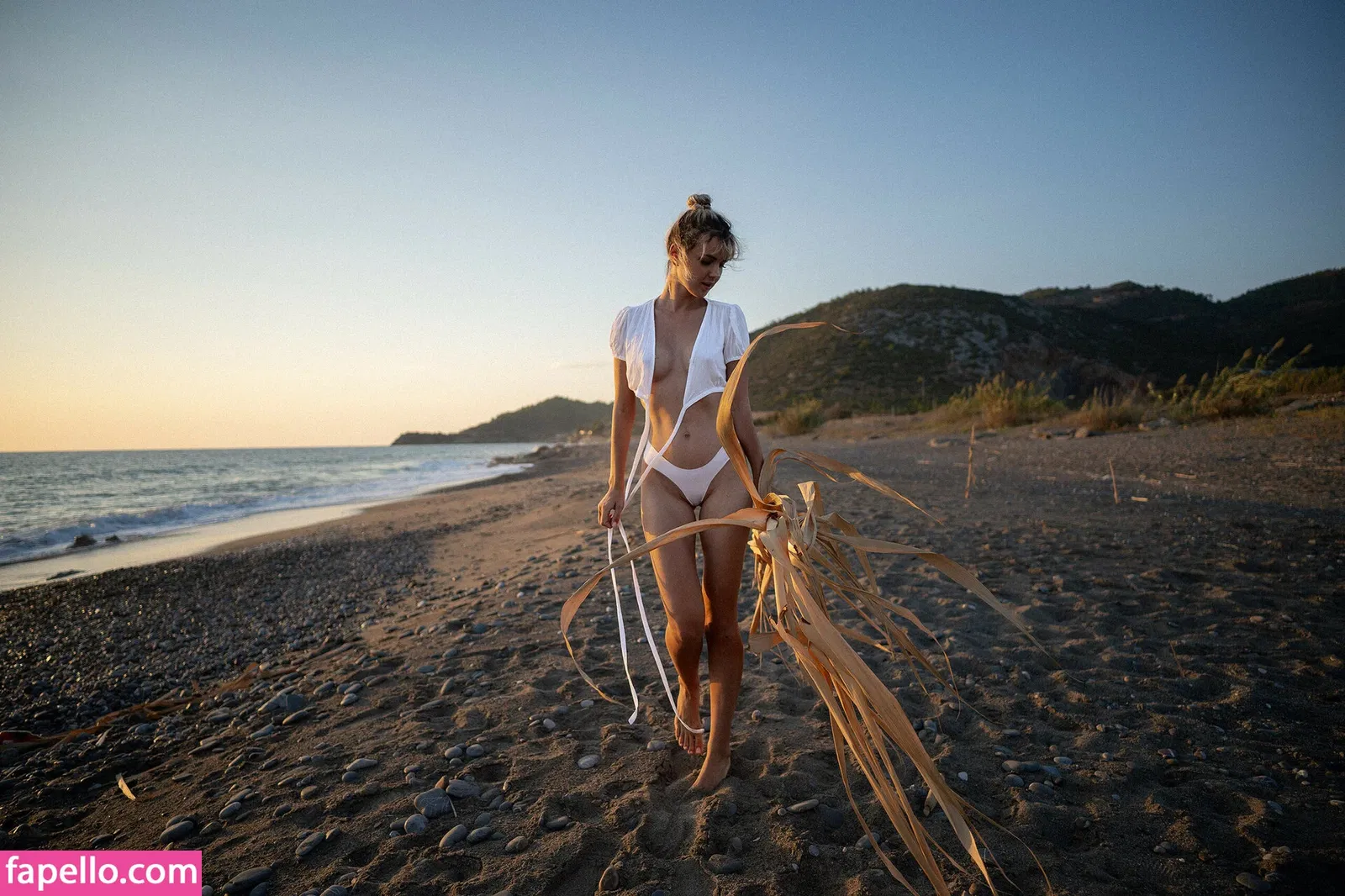 yesonee Onlyfans Photo Gallery 