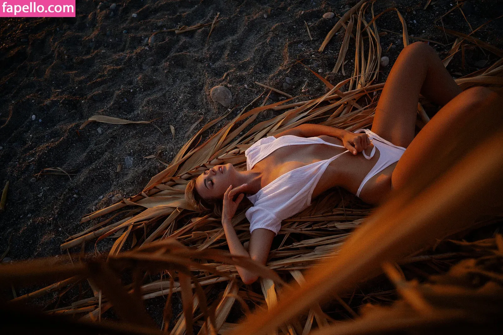 yesonee Onlyfans Photo Gallery 