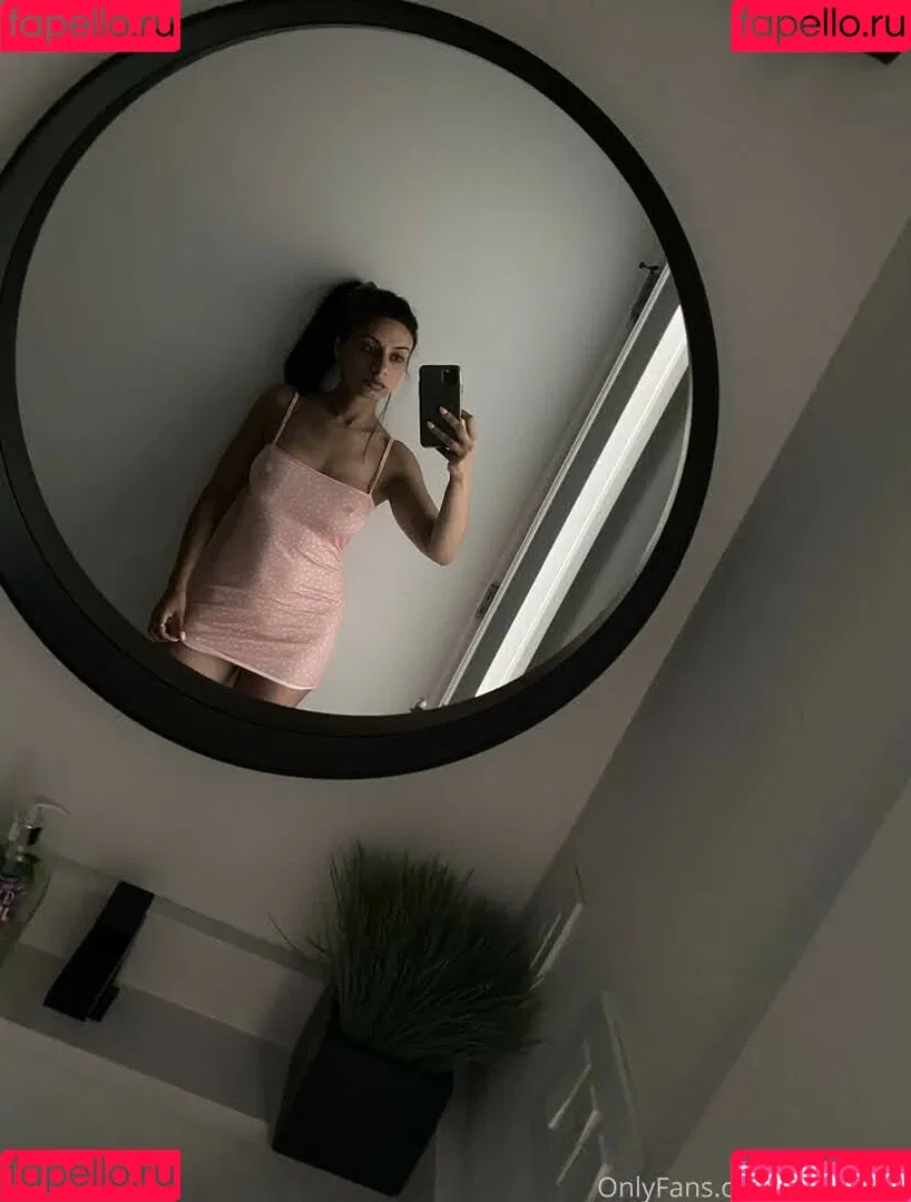 Skinnyroti Onlyfans Photo Gallery 