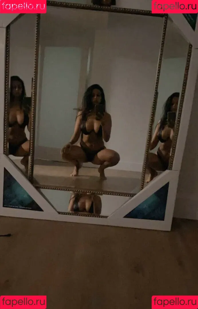 Skinnyroti Onlyfans Photo Gallery 
