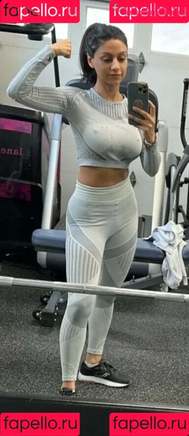 Skinnyroti Onlyfans Photo Gallery 