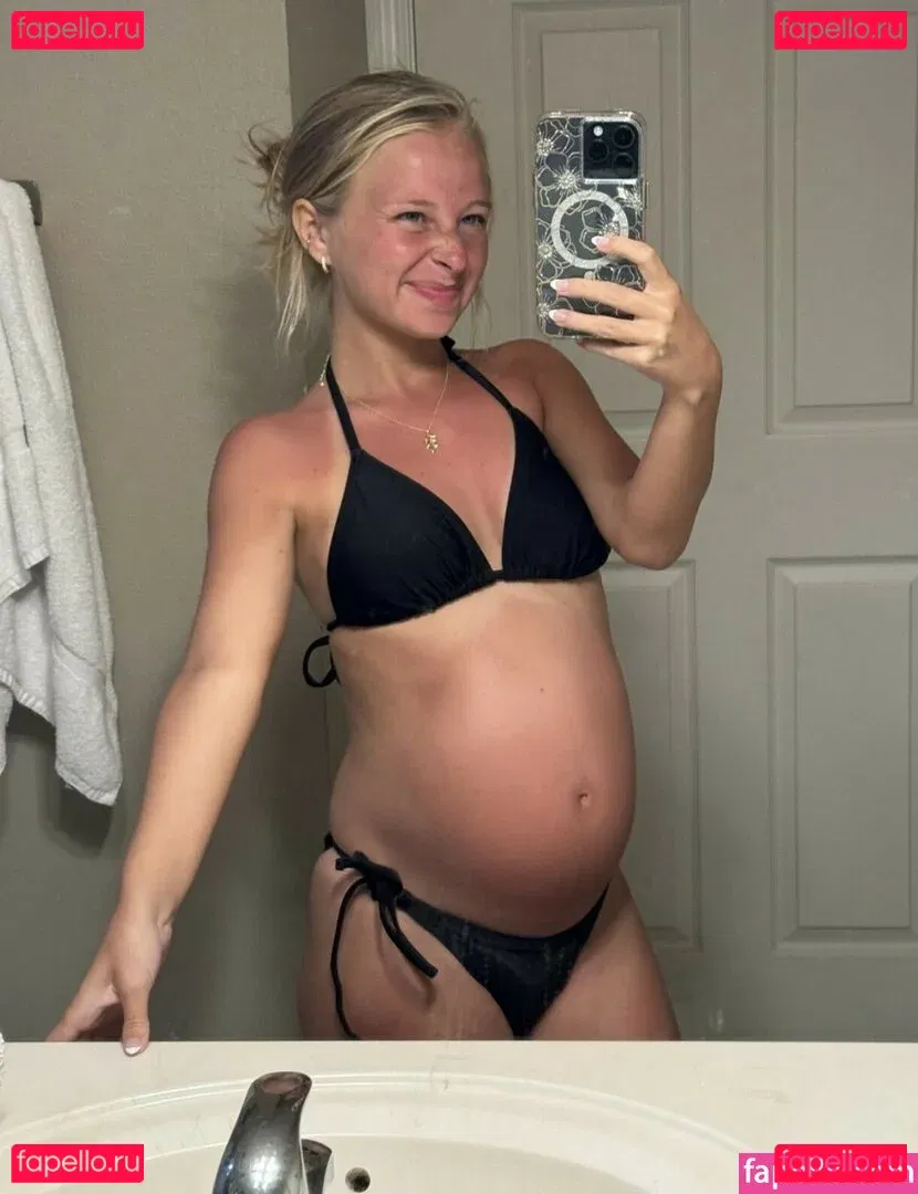 macimccarley Onlyfans Photo Gallery 