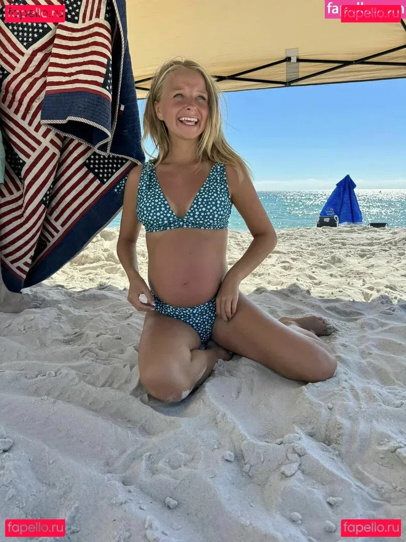 macimccarley Onlyfans Photo Gallery 