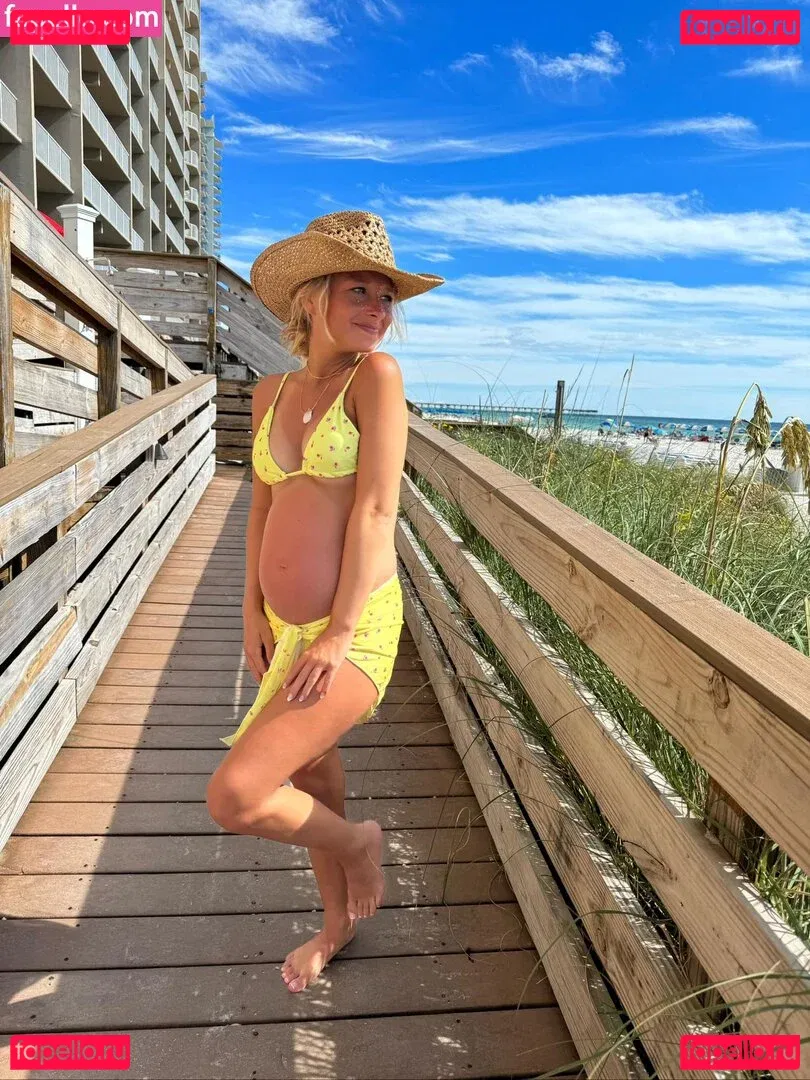 macimccarley Onlyfans Photo Gallery 