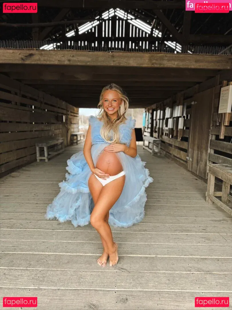 macimccarley Onlyfans Photo Gallery 