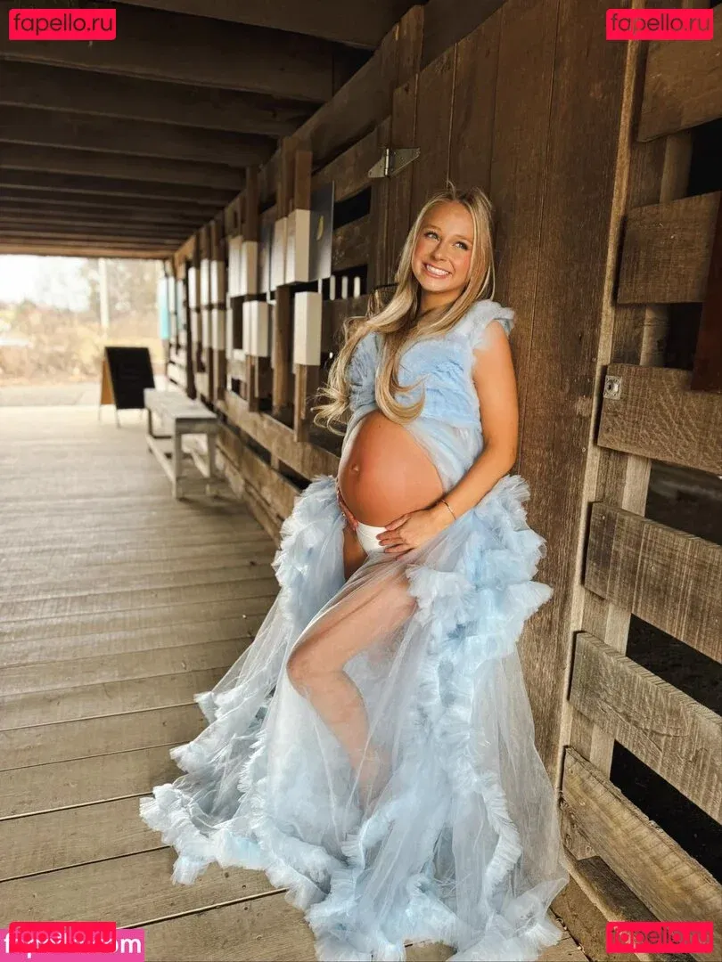 macimccarley Onlyfans Photo Gallery 