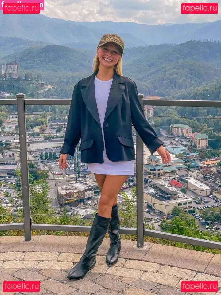 macimccarley Onlyfans Photo Gallery 