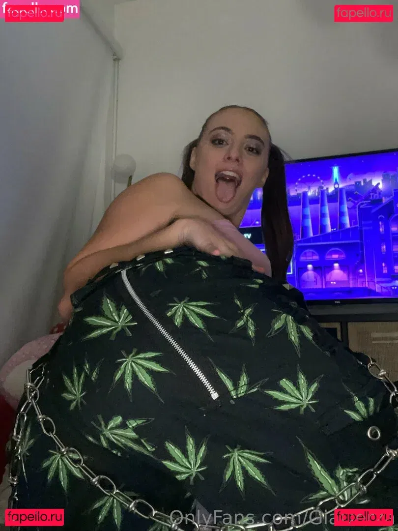 giaderza Onlyfans Photo Gallery 