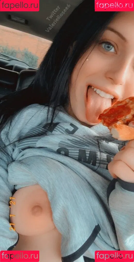 Valerie_Rosee Onlyfans Photo Gallery 