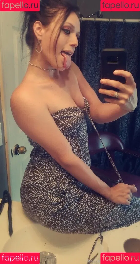 Valerie_Rosee Onlyfans Photo Gallery 