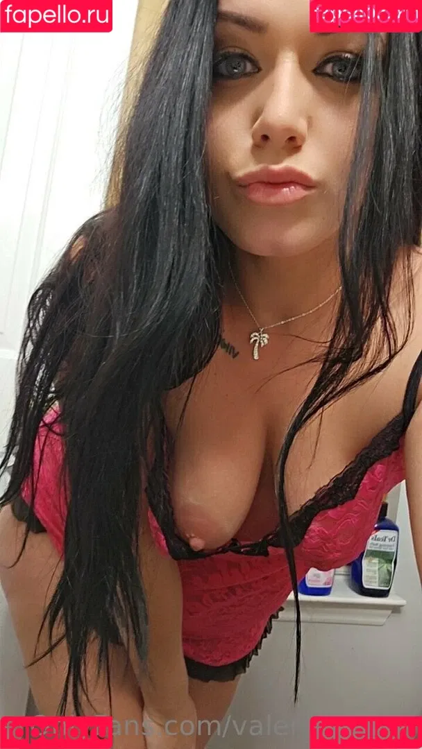 Valerie_Rosee Onlyfans Photo Gallery 