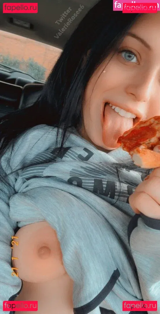 Valerie_Rosee Onlyfans Photo Gallery 