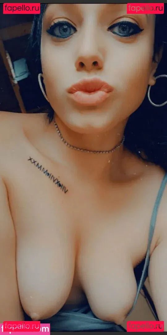 Valerie_Rosee Onlyfans Photo Gallery 