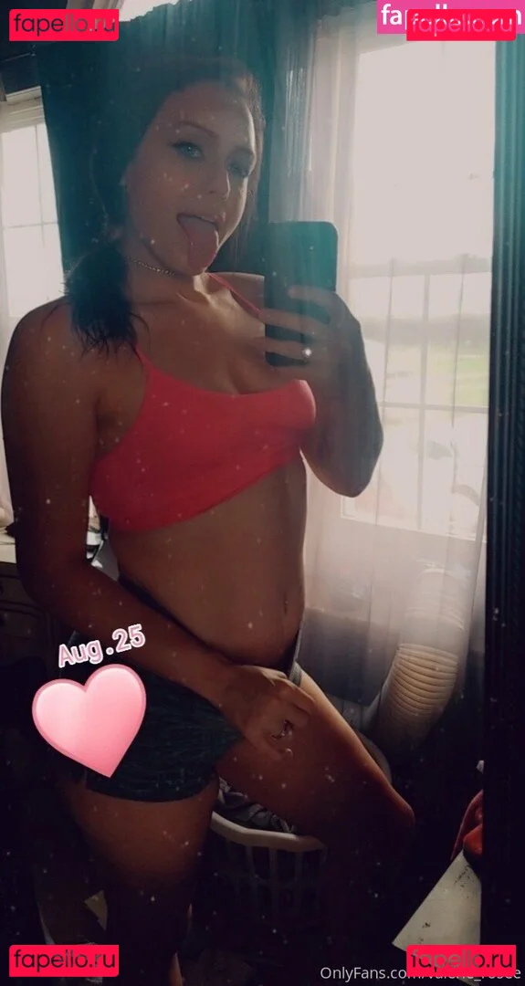 Valerie_Rosee Onlyfans Photo Gallery 