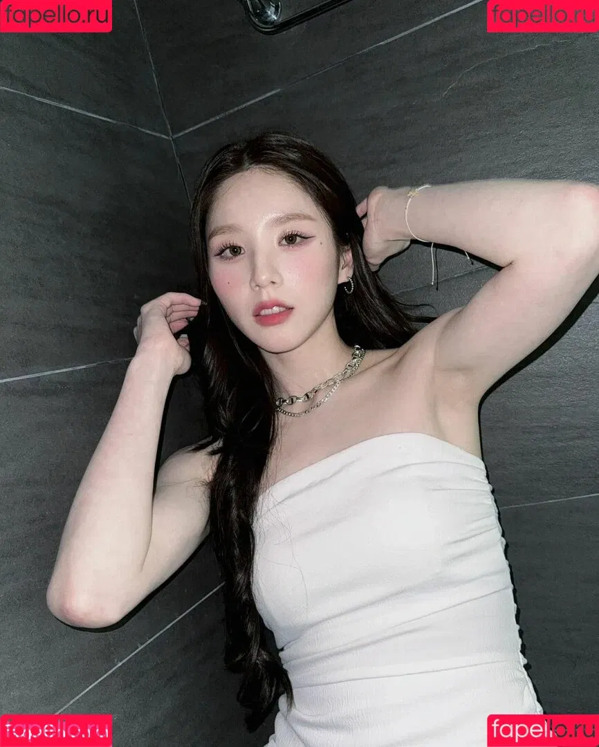 HeeJin Onlyfans Photo Gallery 