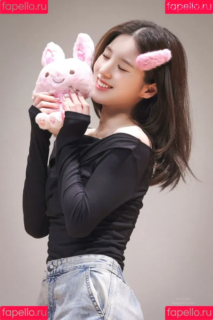 HeeJin Onlyfans Photo Gallery 