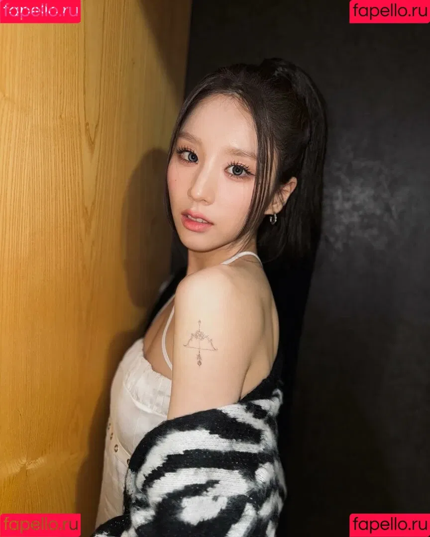 HeeJin Onlyfans Photo Gallery 