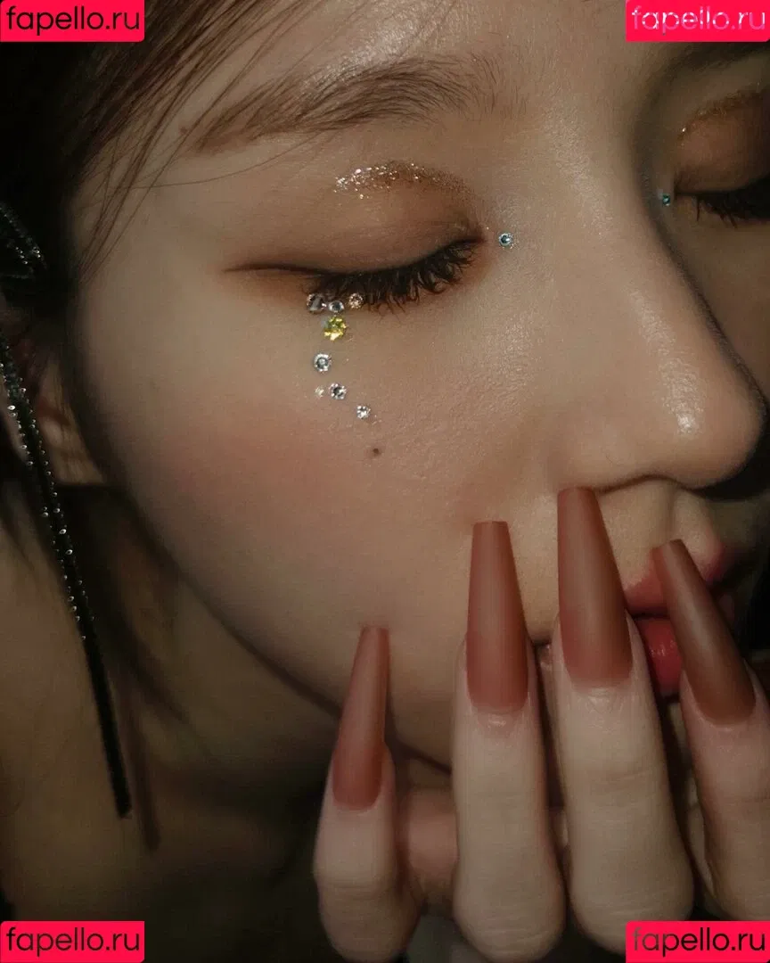 HeeJin Onlyfans Photo Gallery 