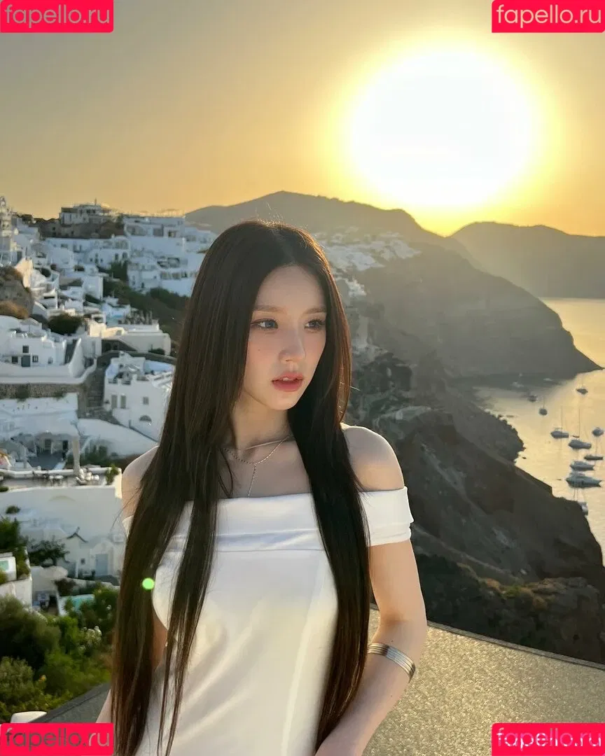 HeeJin Onlyfans Photo Gallery 