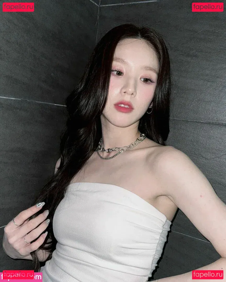 HeeJin Onlyfans Photo Gallery 