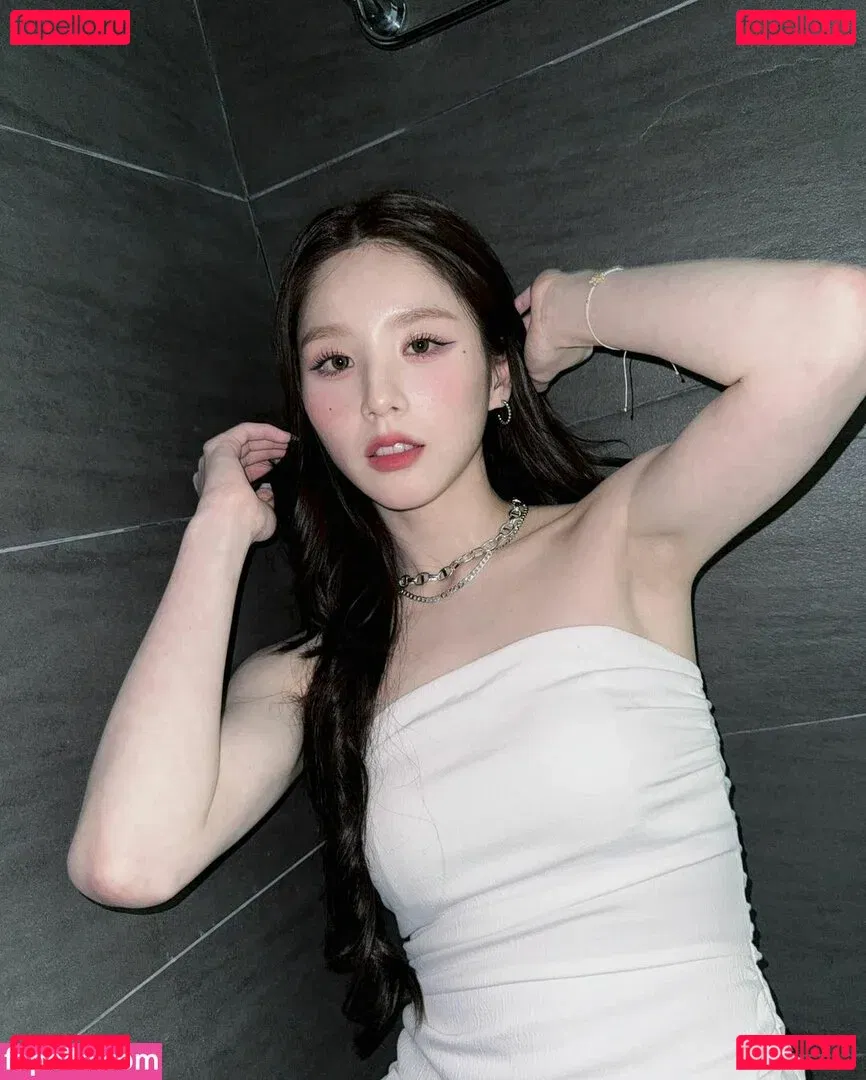 HeeJin Onlyfans Photo Gallery 