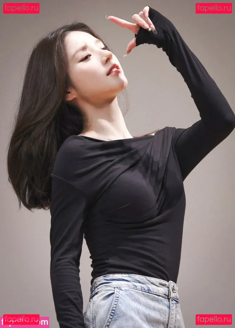 HeeJin Onlyfans Photo Gallery 